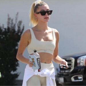 SET ACTIVE Oat Milk Box Cut Bra Limited Edition SCULPTFLEX NWT